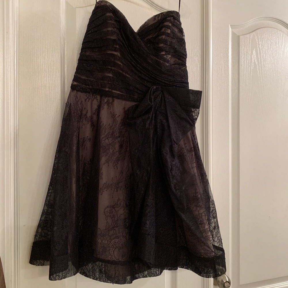 ABS  Allen Schwartz lace strapless cocktail dress